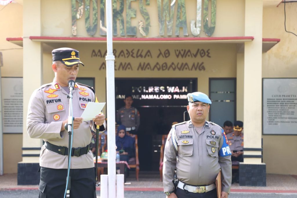 Kapolres Wajo Pimpin Apel Serentak Satkamling dalam Rangka Meningkatkan Harkamtibmas