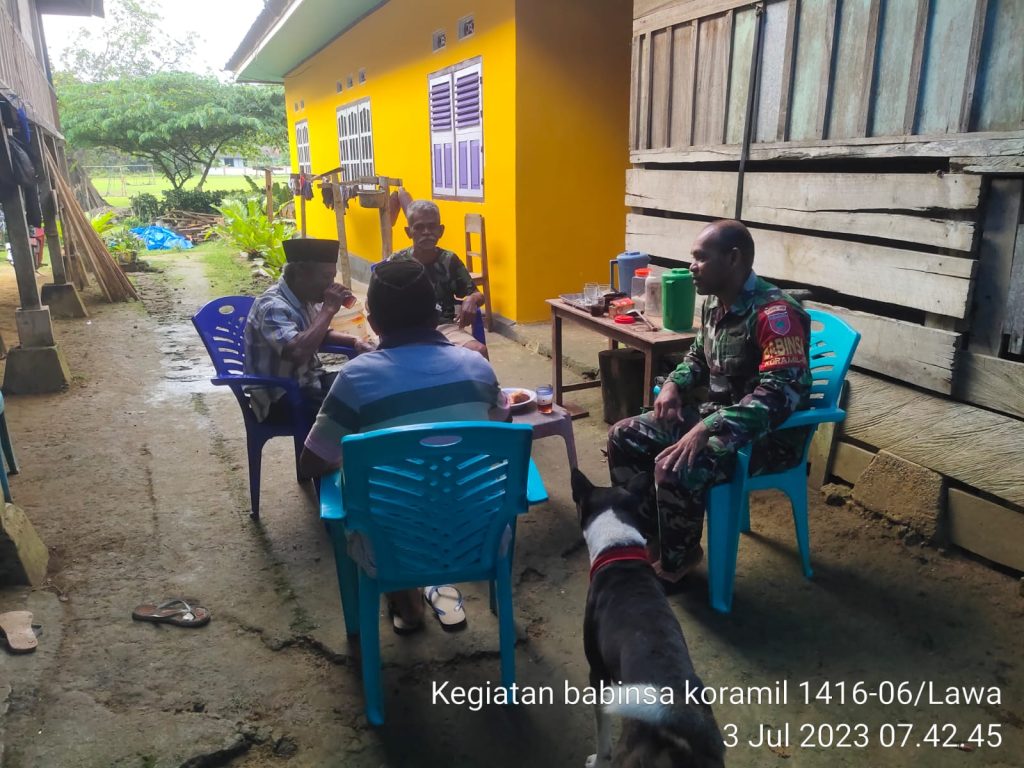 Babinsa Koramil 1416-06 Lawa Kodim 1416 Muna Jalin Komonikasi Sosial Dengan Warga Binaan