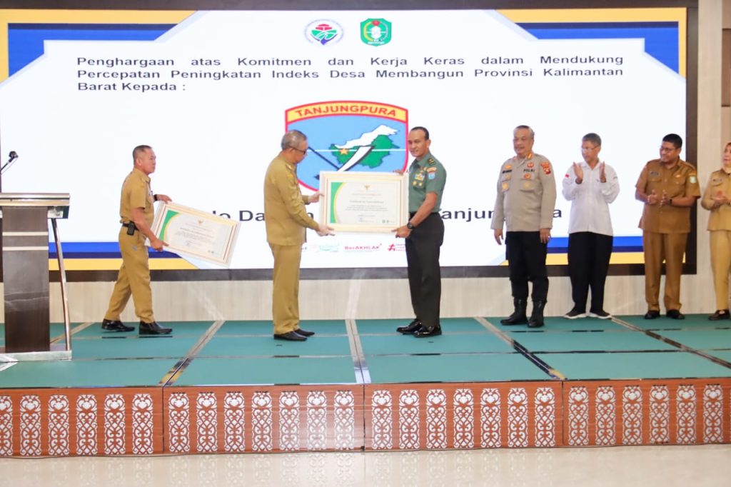 Kodam XII Tanjungpura Terima Penghargaan dari Gubernur Kalbar