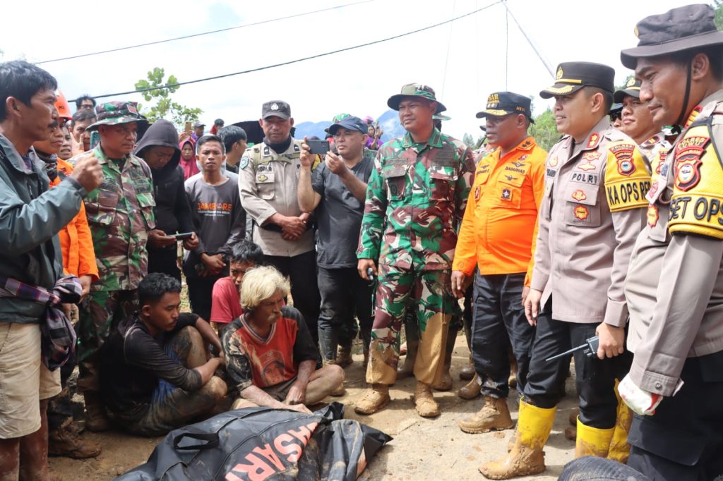 Korban Longsor di Luwu Bertambah 5 Orang, Tim SAR Terus Lakukan Evakuasi