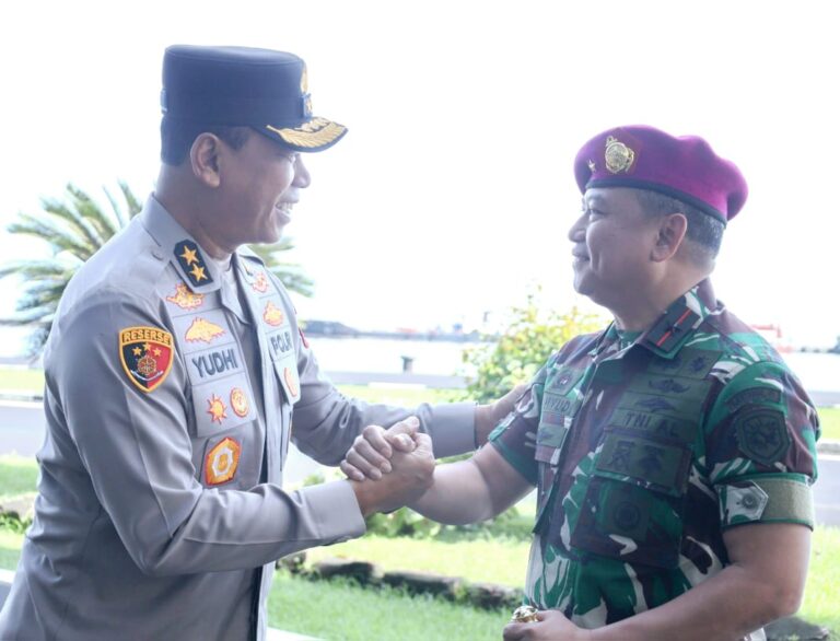 Jelang Akhir Masa Jabatan, Kapolda Sulsel Laksanakan Kunjungan Pamit Ke Danlantamal VI