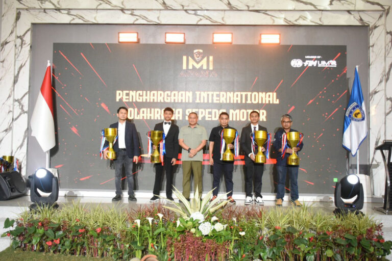Danlantamal VI Hadiri IMI Awards 2023-2024 Sulawesi Selatan