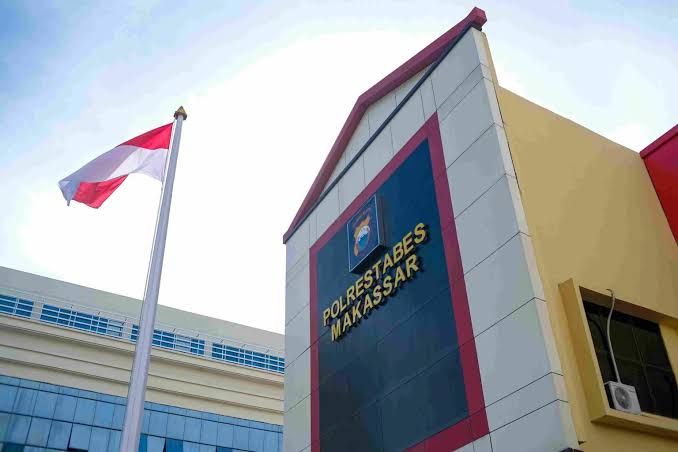 Kasat Intel Polrestabes Makassar Jawab Tudingan “Masuk Angin” Kasus Barang Ilegal dan Penimbunan BBM