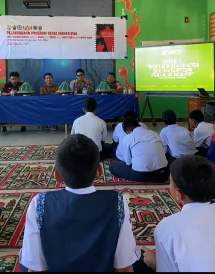 Cegah Pergaulan Negatif, Bhabinkamtibmas Tanete Riaja Jadi Pemateri Program “Pohon Impian”