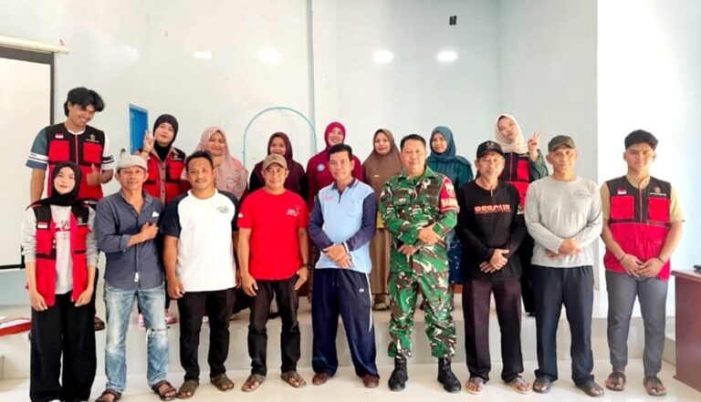 Langkah Nyata Hadapi Perubahan Iklim, Mahasiswa Unhas Bekali Warga Maros Solusi Hijau Mandiri