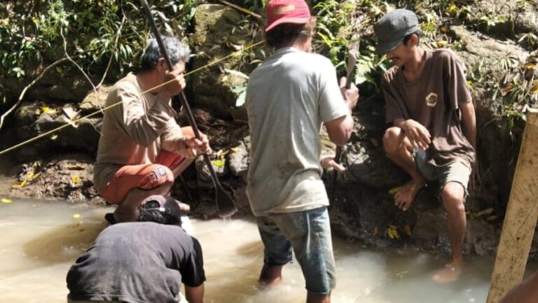 Kiprah Personel Gabungan TNI Bangun 3 Jembatan Beton Tahap VI di Kabupaten Gowa