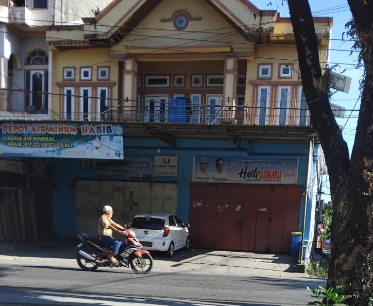 Rumah Anggota DPRD Gowa Disorot, Warga Pertanyakan Tak Terlihat Bendera Merah Putih