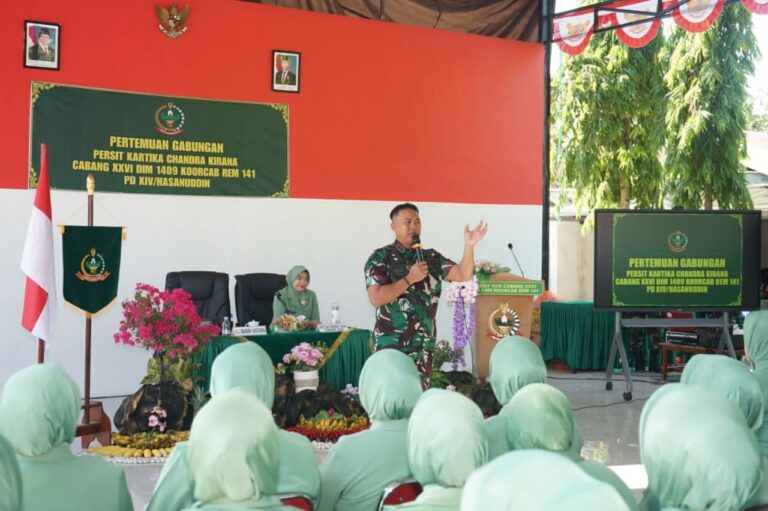 Dandim Gowa Tekankan Peran Strategis Persit sebagai Pendamping Prajurit