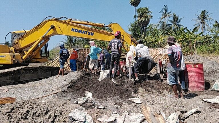 Progres 31 Persen, Pembangunan Jembatan Sungai Jatia Gowa Terus Dikebut