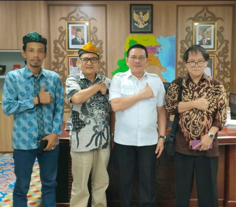 Sambut Silaturahmi Pengurus PWI Sulsel, Ingkong Ala Tegaskan Pembangunan Kaltara Harus Berpihak ke Rakyat