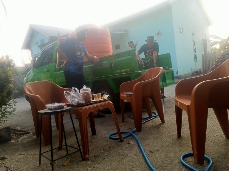 Di Tengah Kepungan Kabut Asap dan Kekeringan, Aksi Haji Asri Mengungkap Persoalan Air Bersih di Barru