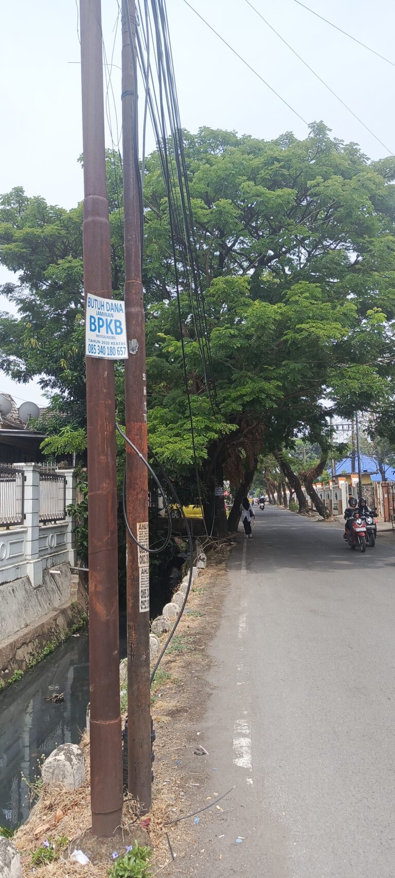 Kabel Internet Mengganggu Ruang Publik, Mendesak Penertiban Jaringan di Gowa dan Makassar